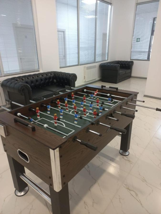 Apec Hotel Atyraū Екстериор снимка