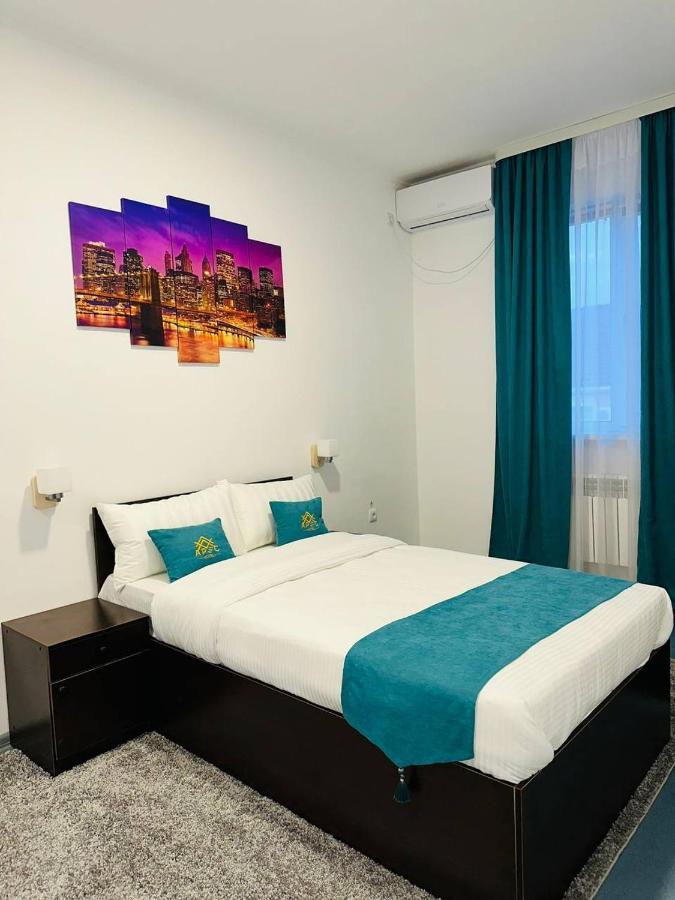 Apec Hotel Atyraū Екстериор снимка